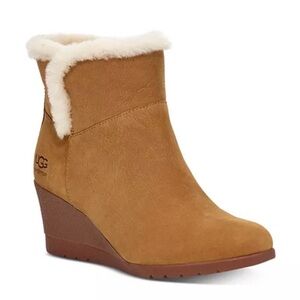 8 UGG Chestnut Suede Wedge Ankle Boot with Shearling Trim